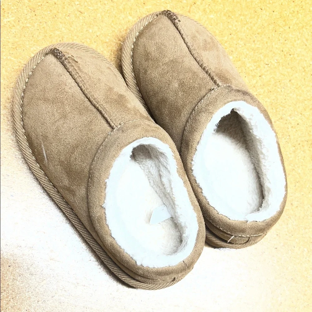 UGG Tan Kids Slippers